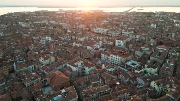 Venedigs Stadssiluett Flygfoto Vid Solnedgången Venetien Italien — Stockvideo