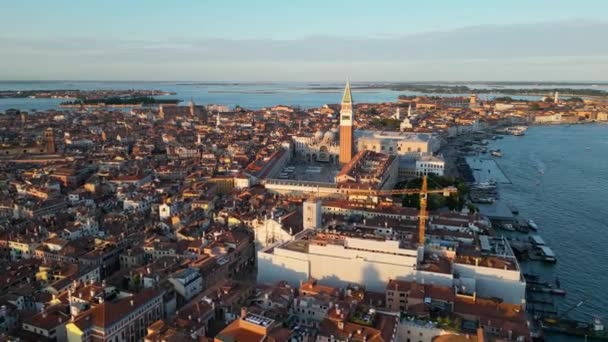 Venedig Stadssiluett Antenn Utsikt Över Markusplatsen Med Doges Palace Basilika — Stockvideo