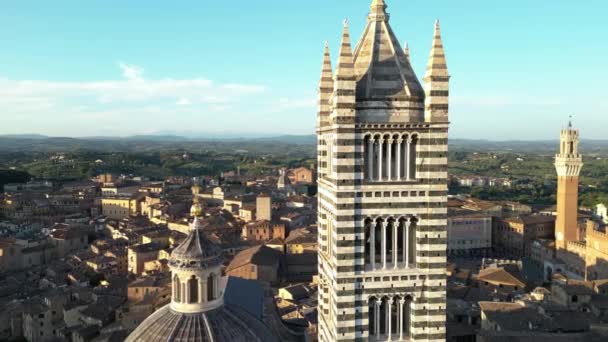 Luchtfoto Van Duomo Siena Kathedraal Bij Zonsondergang Toscane Italië — Stockvideo
