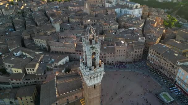 Αεροφωτογραφία Του Πύργου Torre Del Mangia Mangia Στην Πλατεία Piazza — Αρχείο Βίντεο