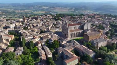 Orvieto tarihi tepe Eski kasaba, şehrin ortaçağ duvarları ve kuleleri, Umbria, İtalya