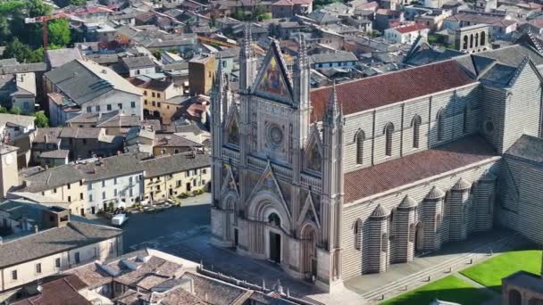 Luftaufnahme Der Kathedrale Von Orvieto Oder Des Doms Von Orvieto — Stockvideo