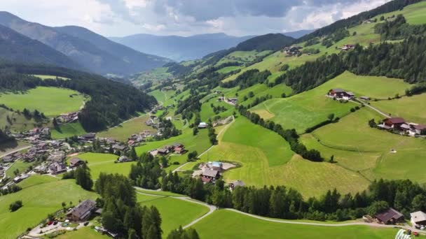 Dolomitler Funes Valley Havadan Yaz Manzarası Bolzano Ili Güney Tyrol — Stok video