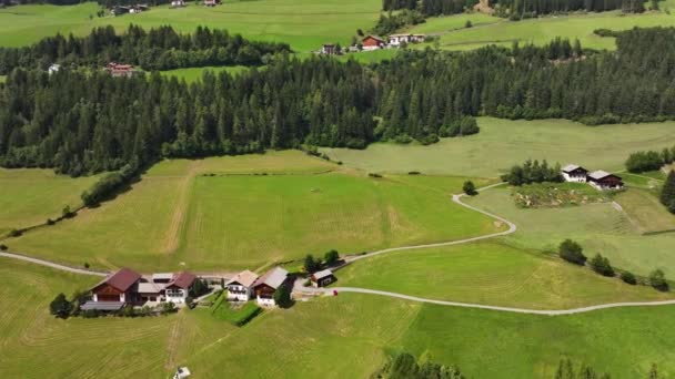 Dolomitas Vista Aérea Verão Funes Valley Província Bolzano Tirol Sul — Vídeo de Stock