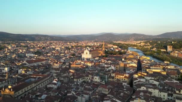 佛罗伦萨圣克罗斯大教堂和圣克罗斯广场 空中景观 意大利托斯卡纳 — 图库视频影像