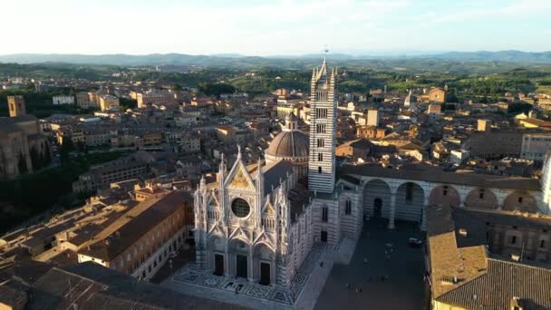 Luchtfoto Van Duomo Siena Kathedraal Bij Zonsondergang Toscane Italië — Stockvideo