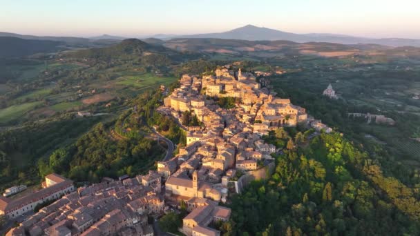 Montepulciano Toskana Gündoğumunda Talya Nın Siena Ilindeki Ortaçağ Kasabasının Havadan — Stok video