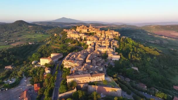 Toscana Salida Del Sol Vista Aérea Ciudad Medieval Montepulciano Provincia — Vídeo de stock