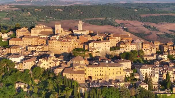 Nascer Sol Vista Aérea Horizonte Medieval Montepulciano Destacando Catedral Icônica — Vídeo de Stock