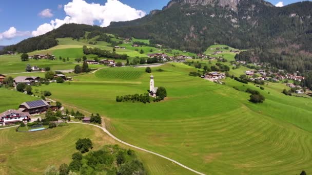 Letecký Letní Pohled Kostel Valentýna Castelrotto Dolomity Alpy Bolzano Jižní — Stock video