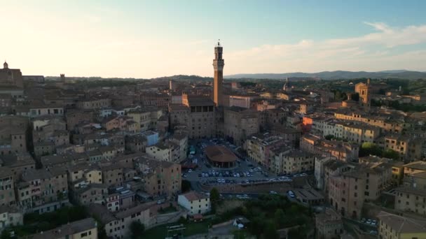 Aérea Torre Del Mangia Torre Mangia Los Tejados Siena Italia — Vídeo de stock