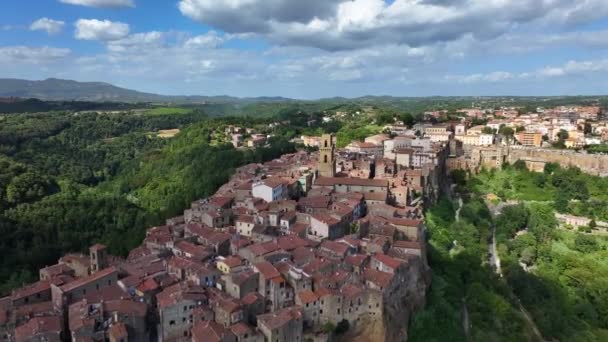 イタリア グロセト州トスカーナの中世ピトリガーノタウンの空中ビュー トスカーナ南部の歴史的村の風景 — ストック動画