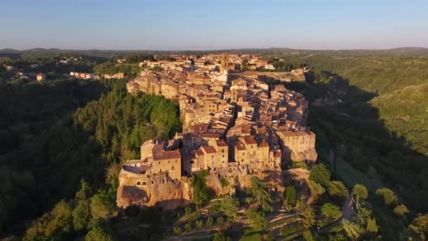 Pitigliano Toscane Luchtfoto Van Middeleeuwse Stad Bij Zonsondergang Provincie Grosseto — Stockvideo
