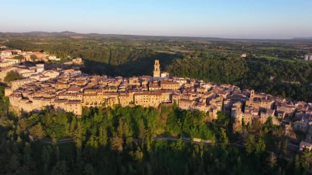 Kathedrale Von Pitigliano Luftaufnahme Bei Sonnenuntergang Historische Mittelalterliche Stadt Der — Stockvideo