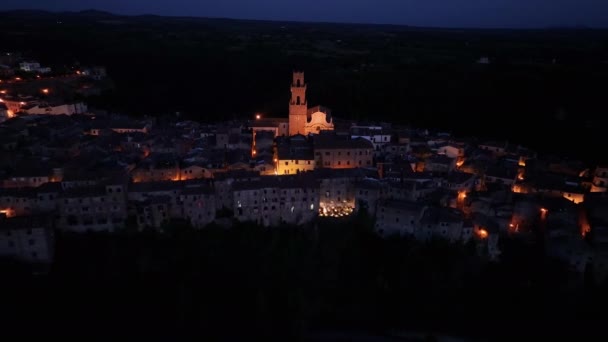 Kathedrale Von Pitigliano Luftaufnahme Der Historischen Mittelalterlichen Stadt Der Provinz — Stockvideo