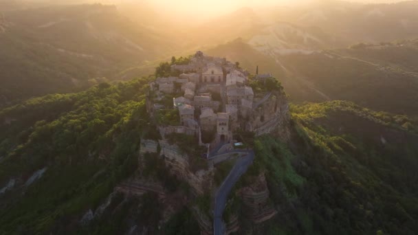 Civita Bagnoregio Vista Aérea Del Amanecer Una Ciudad Medieval Provincia — Vídeos de Stock