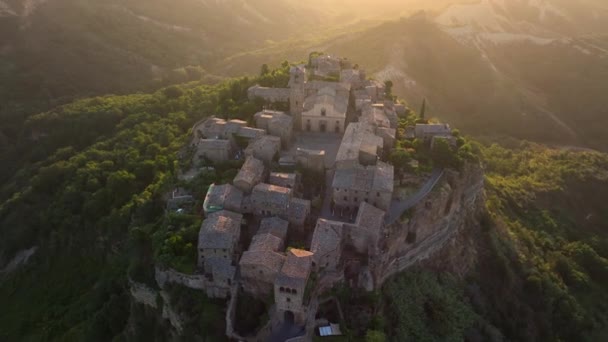 Pemandangan Udara Civita Bagnoregio Saat Matahari Terbit Provinsi Viterbo Lazio — Stok Video
