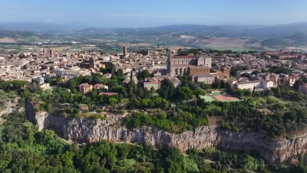 Beautiful Aerial View Ancient Etruscan Town Orvieto Sunny Day Blue — Stock Video