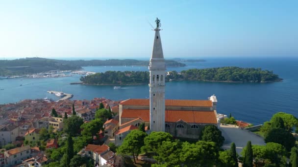 Widok Lotu Ptaka Chorwacki Zabytek Stare Miasto Rovinj Kościół Eufemii — Wideo stockowe