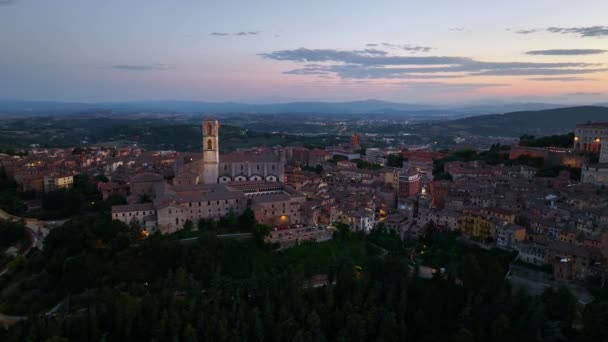 Letecký Snímek Baziliky San Domenico Městě Perugia Soumraku Hlavní Město — Stock video