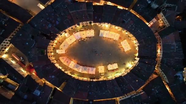 Luftaufnahme Des Hauptplatzes Piazza Dellanfiteatro Lucca Abend Toskana Italien — Stockvideo