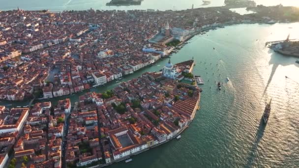Flygfoto Över Canal Grande Venedig Vid Soluppgången Basilica Santa Maria — Stockvideo