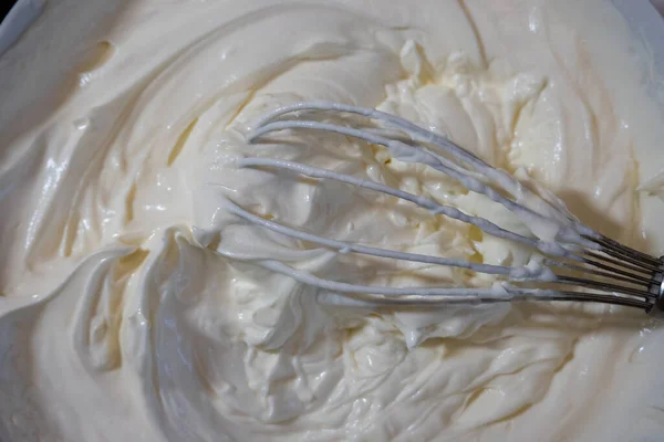 Close Bowl Cream Whisk Texture Mascarpone Soft Cream Cheese Cooking — Stock Photo, Image