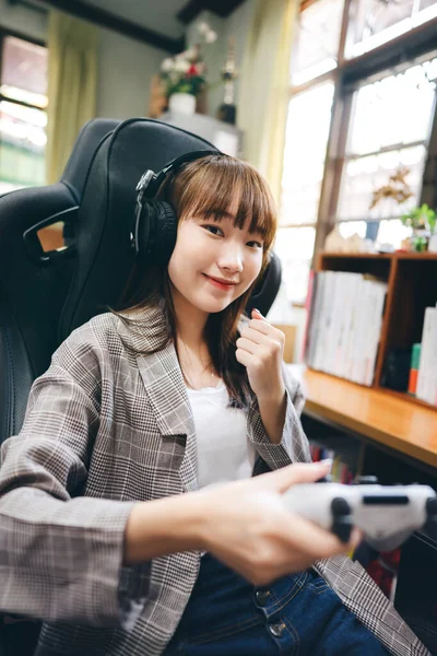 Portrait Asian Teenager Woman Stay Home Online Technology Concept Girl — Stock Photo, Image
