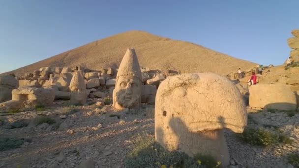 Gunung Nemrut Sisa Sisa Batu Patung Milik Kerajaan Commagene — Stok Video