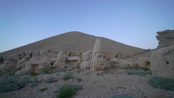 Mount Nemrut Remains Stone Sculptures Belonging Commagene Kingdom — Stock Video