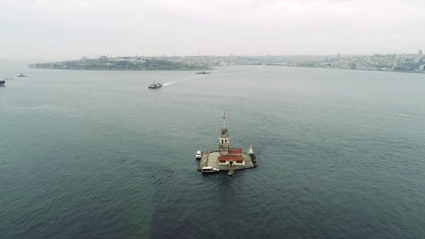 Vue Aérienne Tour Vierge Sur Mer Accompagnée Vue Magnifique Istanbul — Video