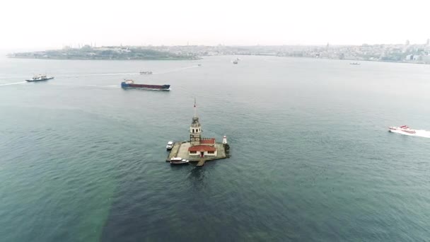 Uitzicht Vanuit Lucht Maiden Tower Aan Zee Vergezeld Van Het — Stockvideo
