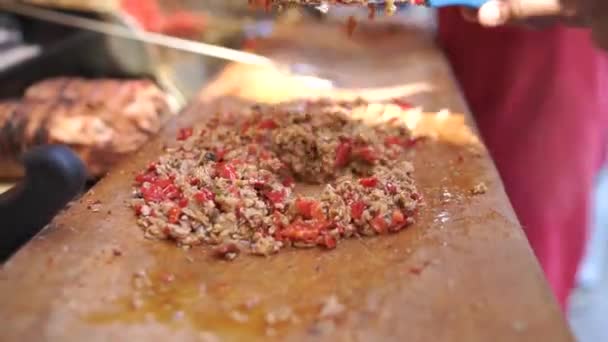 Kokorec Delicioso Tradicional Uma Comida Rua Turca Feito Intestinos Cordeiro — Vídeo de Stock