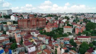 Balat 'ta Fener-Rum Ortodoks Koleji (Türkçe: Fener-Rum Lisesi) insansız hava aracı görüntüsü