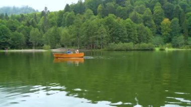 Karagol Gölü Havacılık Görünümü Artvin Türkiye 'de tekne