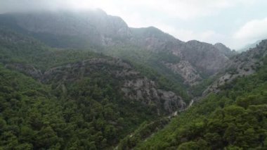 Antalya Türkiye 'deki Goynuk Kanyon Milli Parkı' nın havadan görüşü.