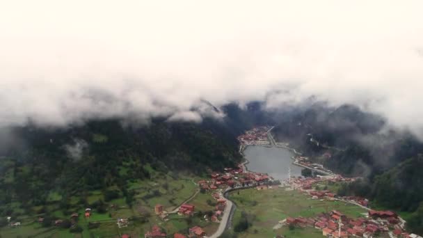 Trabzon Uzungol Μεταξύ Των Νεφών Εναέρια Θέα Uzungol Long Lake — Αρχείο Βίντεο