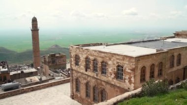 Mardin 'in havadan görünüşü. Mezopotamya 'da harika bir şehir. Mardin 'in Tarihi Şehri.