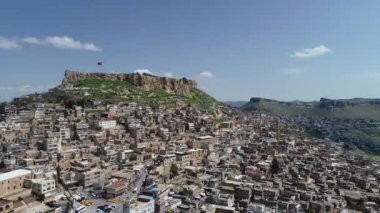 Mardin 'in havadan görünüşü. Mezopotamya 'da harika bir şehir. Mardin 'in Tarihi Şehri.