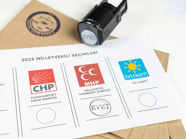 14 Mayıs 2023 Türkiye, 14 Mayıs 2023 Türkiye parlamento seçimleri. Oylama ve pul. 14 Mayis Türkiye cumhurbaskanligi secimi.