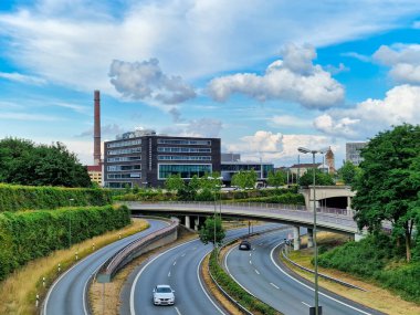 Bielefeld Ostwestfalendamm Köprüsü Otoyolu - El Werkskammer Ostwestfalen-Lippe. Yüksek kalite fotoğraf