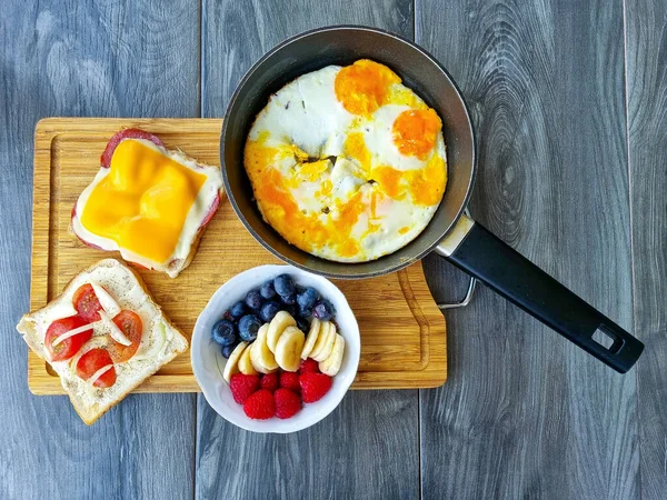 Healthy Breakfast Winners Athletes Eggs Banana Raspberry Blueberry Toast High — Stock Photo, Image