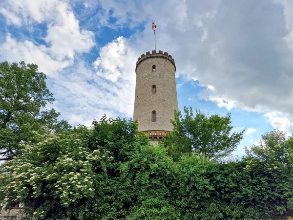 Sparrenburg Bielefeld Con Torre Paredes Bajo Bonito Cielo Azul Nublado — Foto de Stock