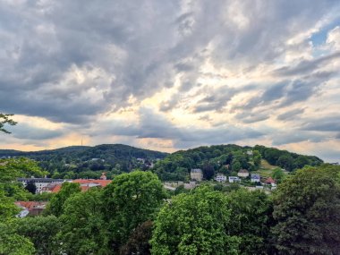 Bielefeld ve Teutoburg Ormanı üzerinde Sparrenburg manzarası. Yüksek kalite fotoğraf