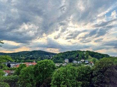 Bielefeld ve Teutoburg Ormanı üzerinde Sparrenburg manzarası. Yüksek kalite fotoğraf