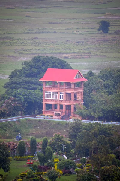 Die Schöne Aussicht Auf Das Haus Den Bergen — Stockfoto