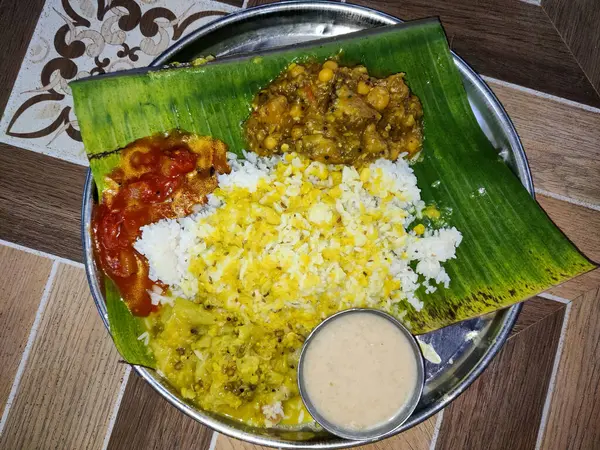 körili pilav, köri, muz, muz yapraklı köri