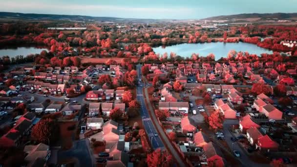 Nefes Kesici Hava Görüntüsü Sayesinde Hareketli Bir Şehrin Kentsel Bağlantısına — Stok video