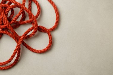 Japon esaret sanatı için doğal jüt ipin sanatsal keşfi