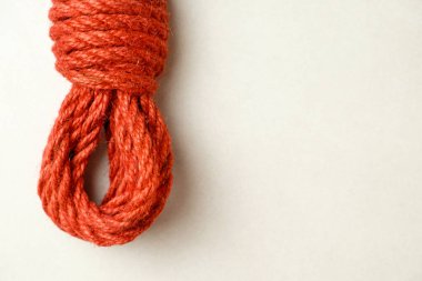 Japon esaretini doğal halatla keşfetmek.